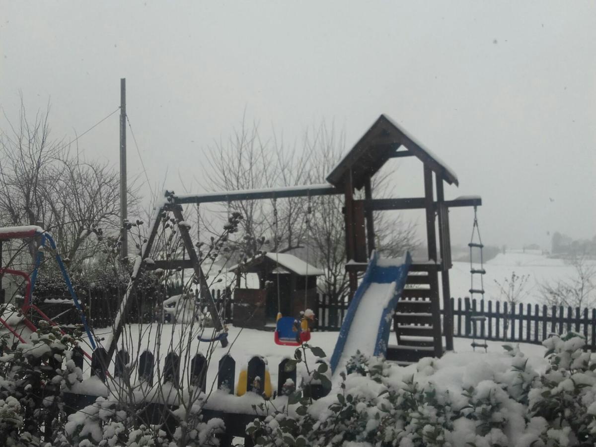 비키오 Agriturismo Stazione Di Monta 빌라 외부 사진