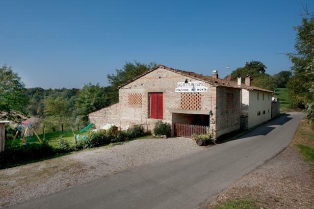 비키오 Agriturismo Stazione Di Monta 빌라 외부 사진